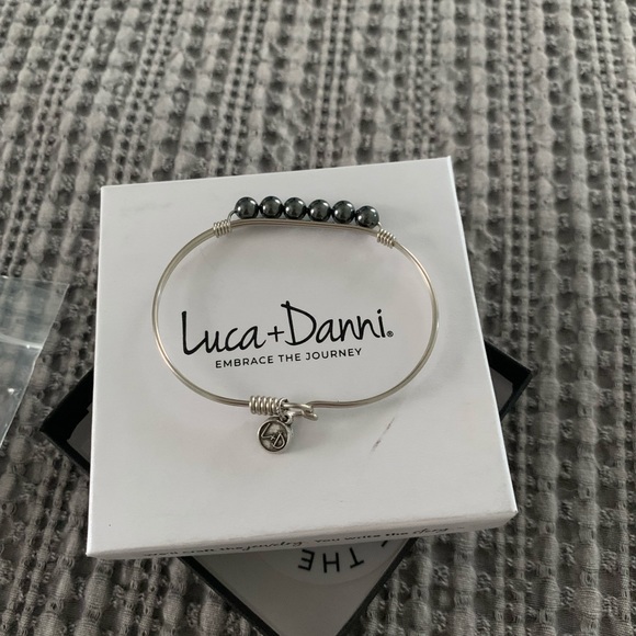 LUCA+DANNI NWT! PEARL BANGLE IN BLACK - Picture 2 of 6
